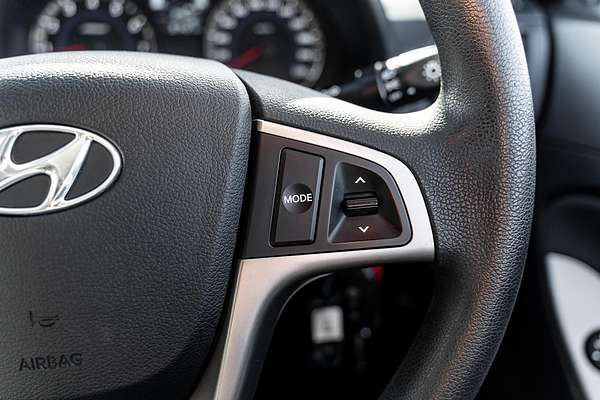 2017 Hyundai Accent Active RB4