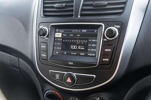 2017 Hyundai Accent Active RB4