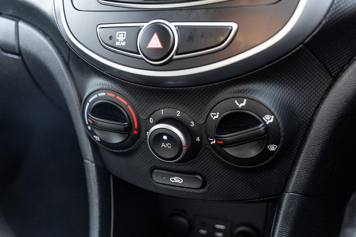 2017 Hyundai Accent Active RB4