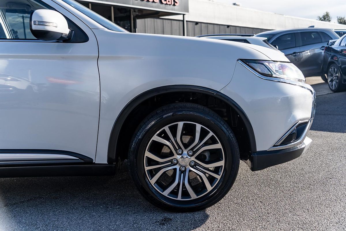 2017 Mitsubishi Outlander LS Safety Pack ZK