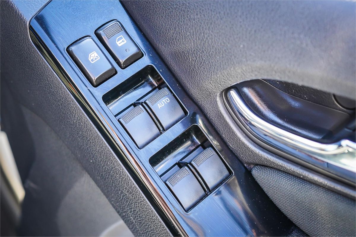 2018 Isuzu MU-X LS-M
