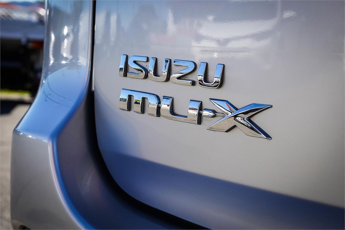 2018 Isuzu MU-X LS-M