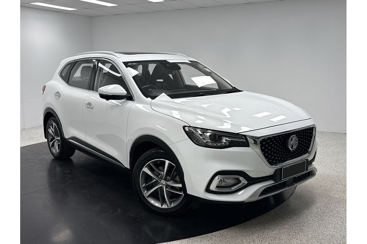 2022 MG HS Essence X SAS23
