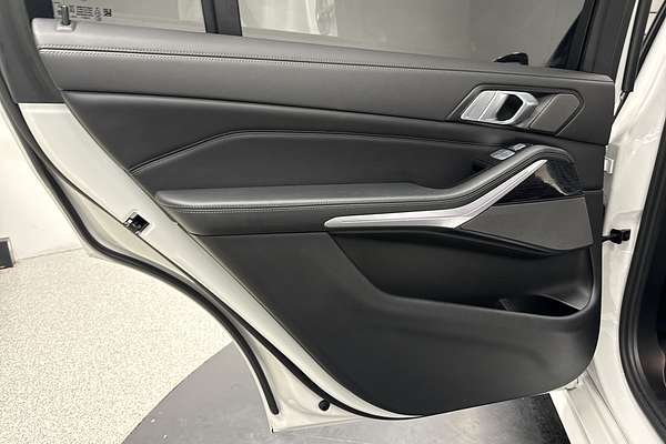 2023 BMW X7 xDrive40d M Sport G07 LCI