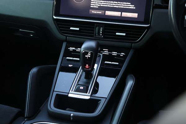 2022 Porsche Cayenne GTS 9YB