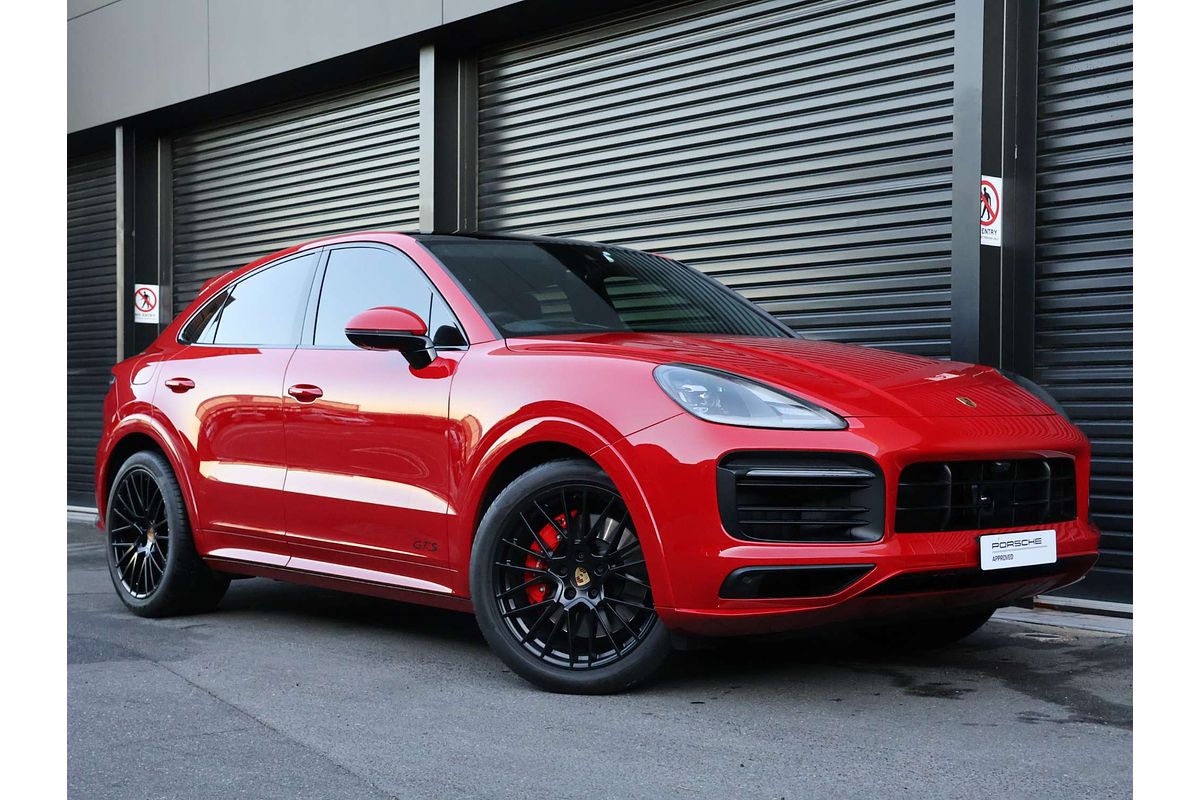 2022 Porsche Cayenne GTS 9YB