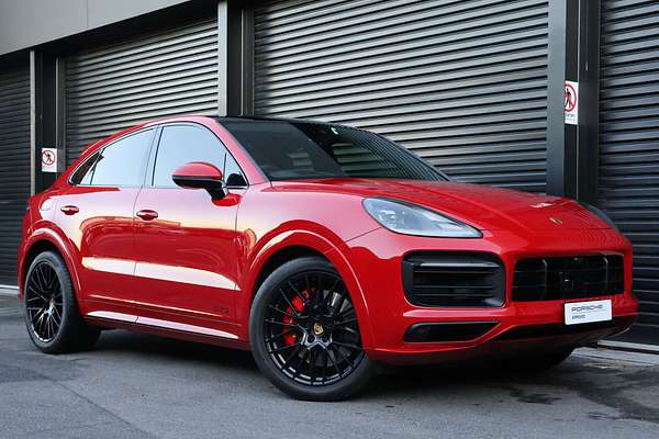 2022 Porsche Cayenne GTS 9YB