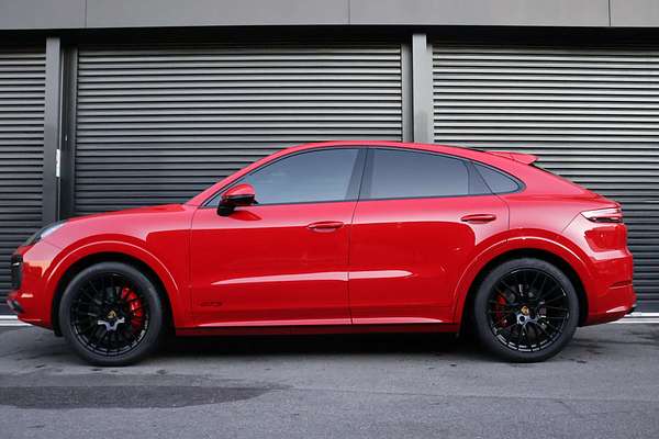 2022 Porsche Cayenne GTS 9YB