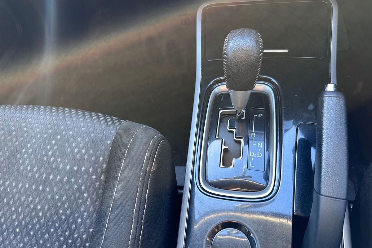 2017 Mitsubishi Outlander ES ZL