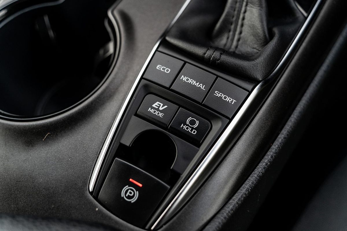 2024 Toyota Camry Ascent AXVH70R
