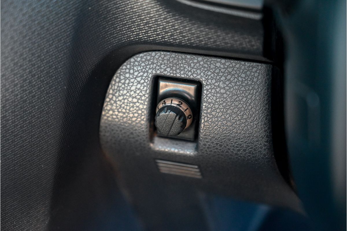 2018 Isuzu D-MAX SX High Ride Rear Wheel Drive