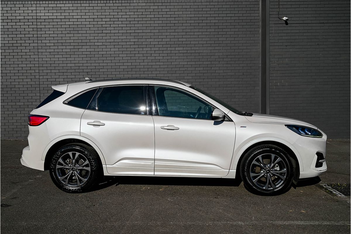 2021 Ford Escape ST-Line ZH