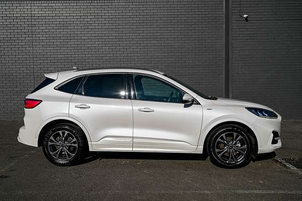 2021 Ford Escape ST-Line ZH