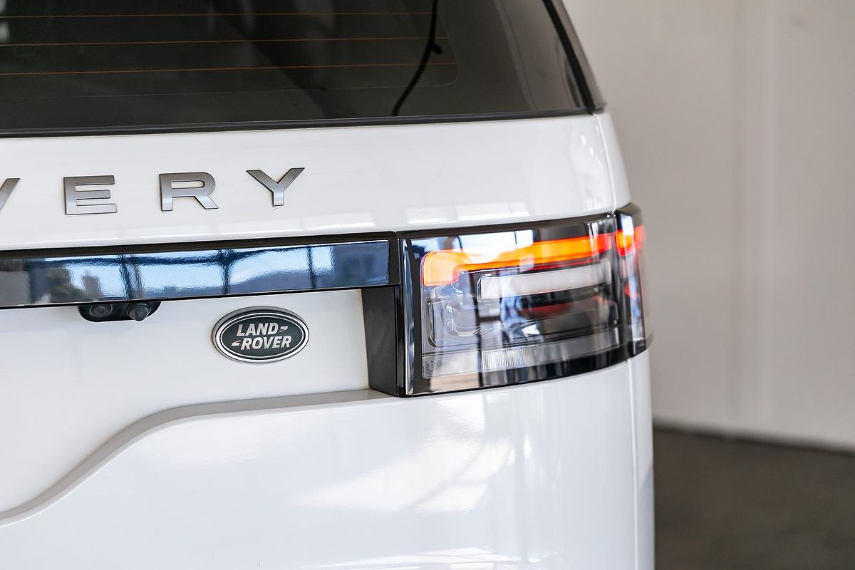 2017 Land Rover Discovery SD4 SE Series 5
