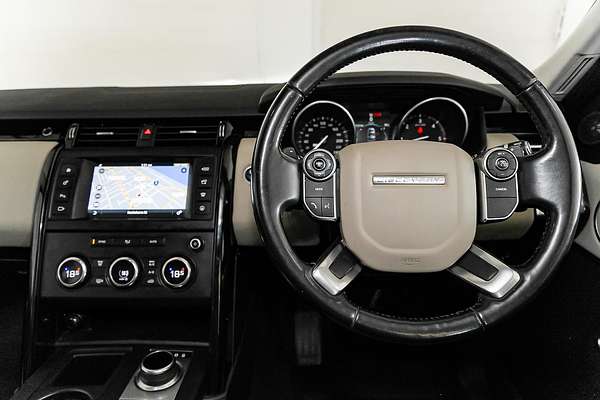 2017 Land Rover Discovery SD4 SE Series 5