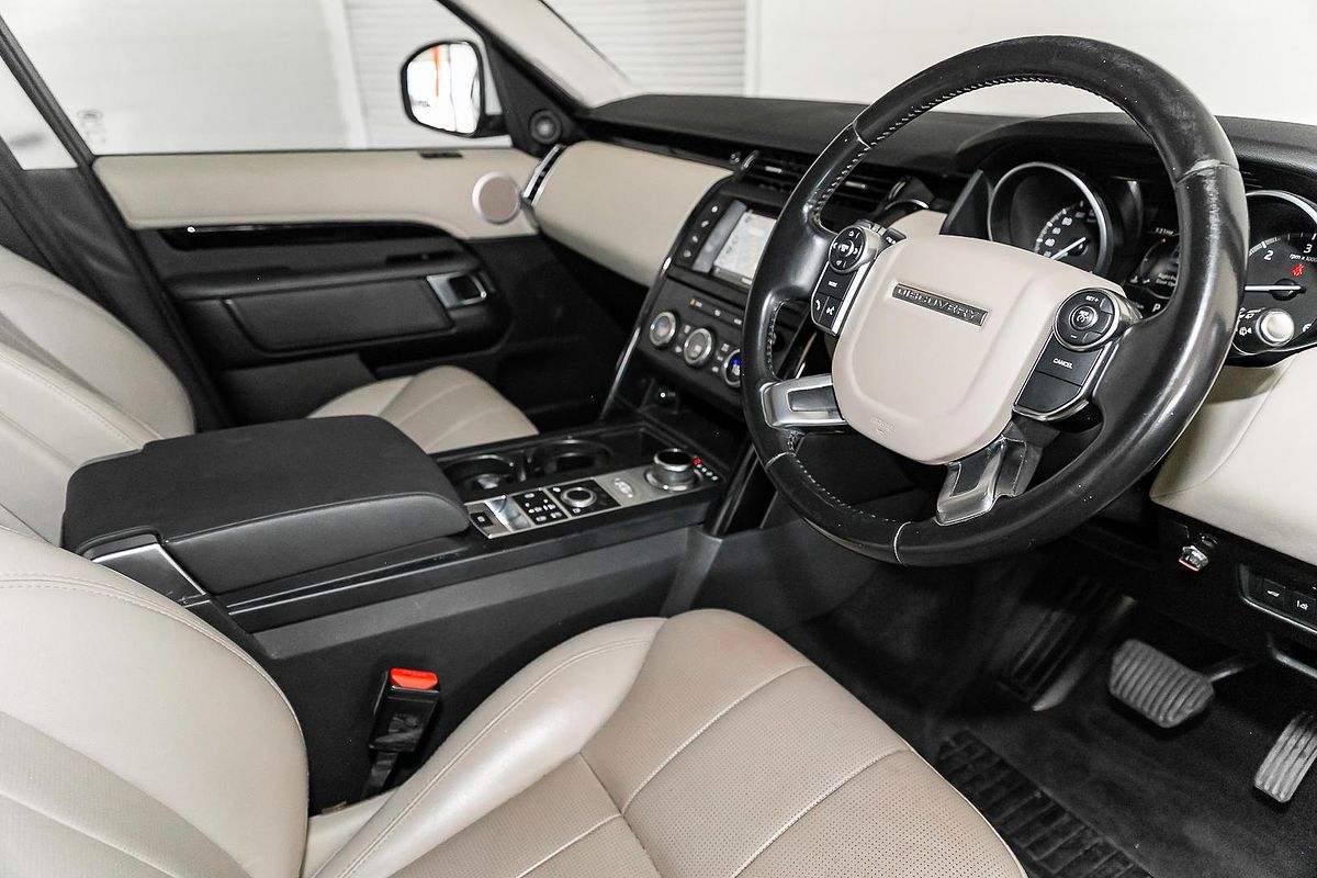 2017 Land Rover Discovery SD4 SE Series 5