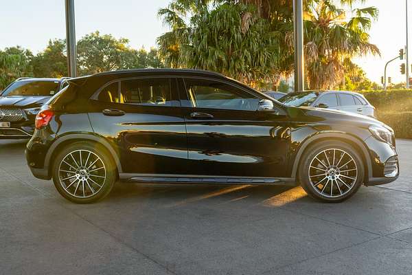 2017 Mercedes-Benz GLA-Class GLA250 X156