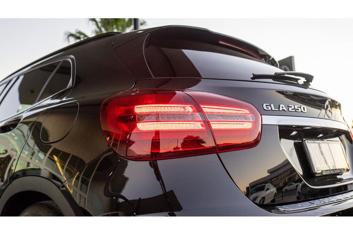 2017 Mercedes-Benz GLA-Class GLA250 X156