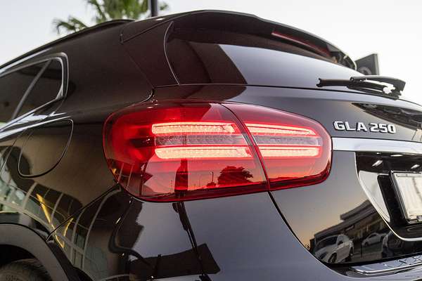 2017 Mercedes-Benz GLA-Class GLA250 X156