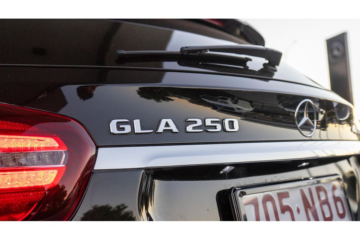 2017 Mercedes-Benz GLA-Class GLA250 X156
