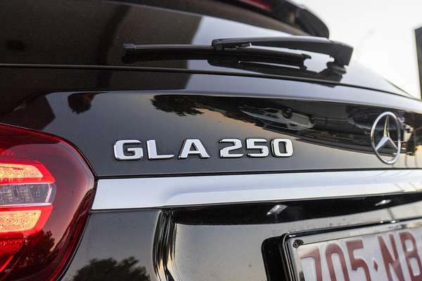 2017 Mercedes-Benz GLA-Class GLA250 X156