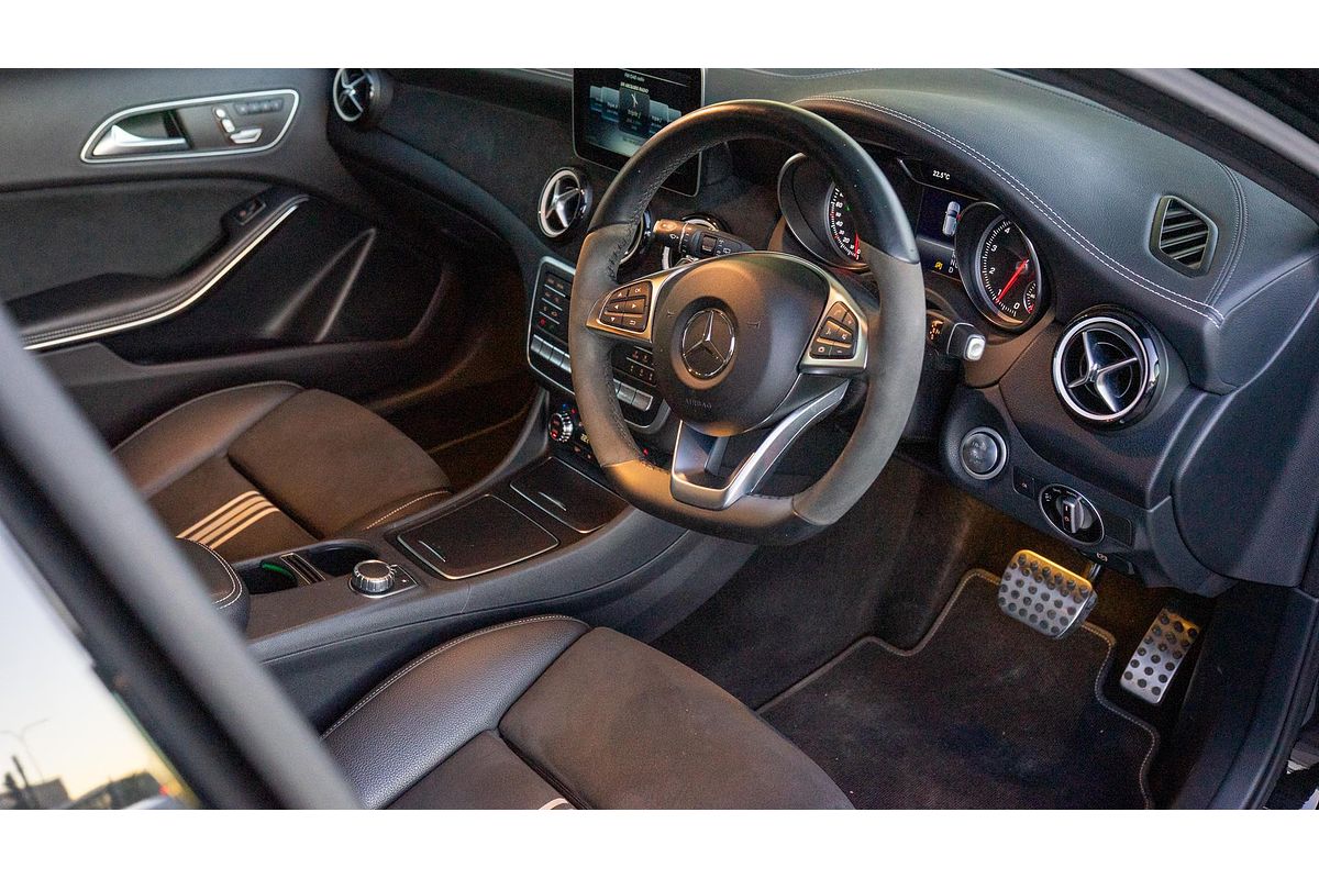 2017 Mercedes-Benz GLA-Class GLA250 X156