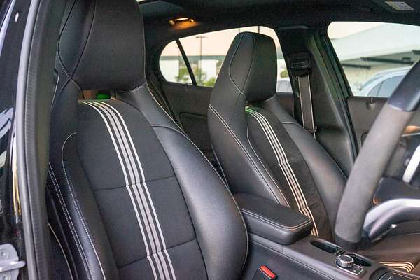 2017 Mercedes-Benz GLA-Class GLA250 X156