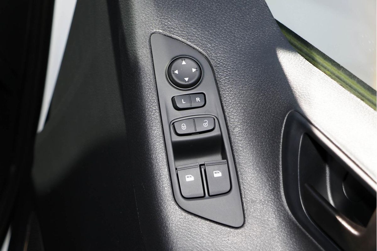 2024 LDV G10 + SV7C