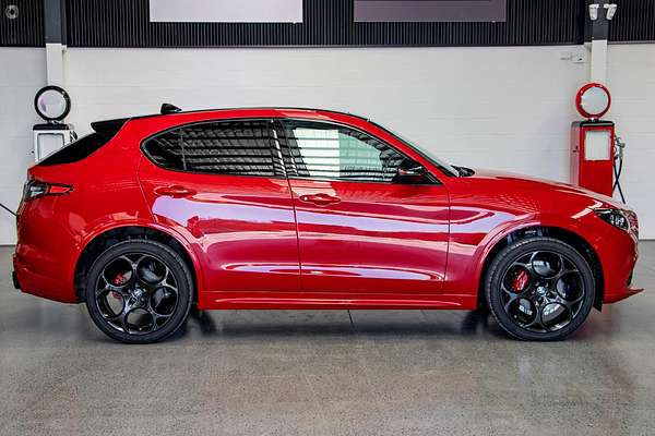 2025 Alfa Romeo Stelvio Tributo Italiano Series 5