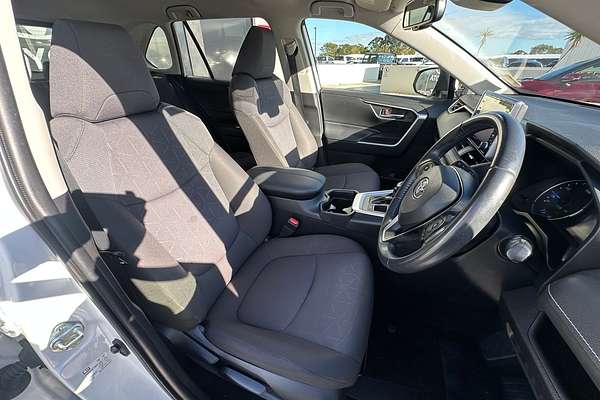 2020 Toyota RAV4 GXL AXAH52R