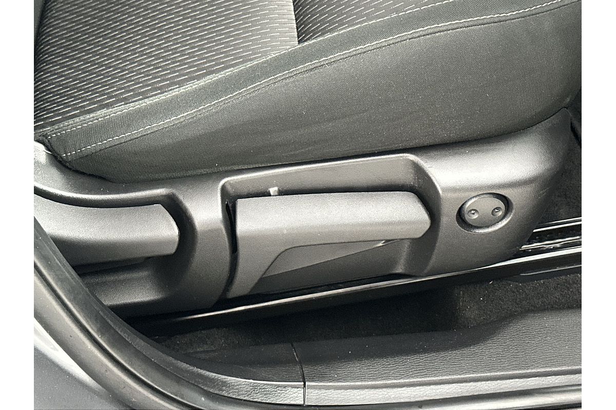 2022 Mitsubishi Outlander ES ZM