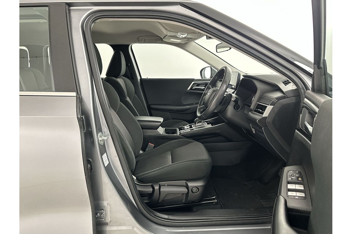2022 Mitsubishi Outlander ES ZM