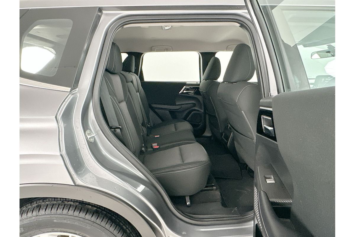 2022 Mitsubishi Outlander ES ZM