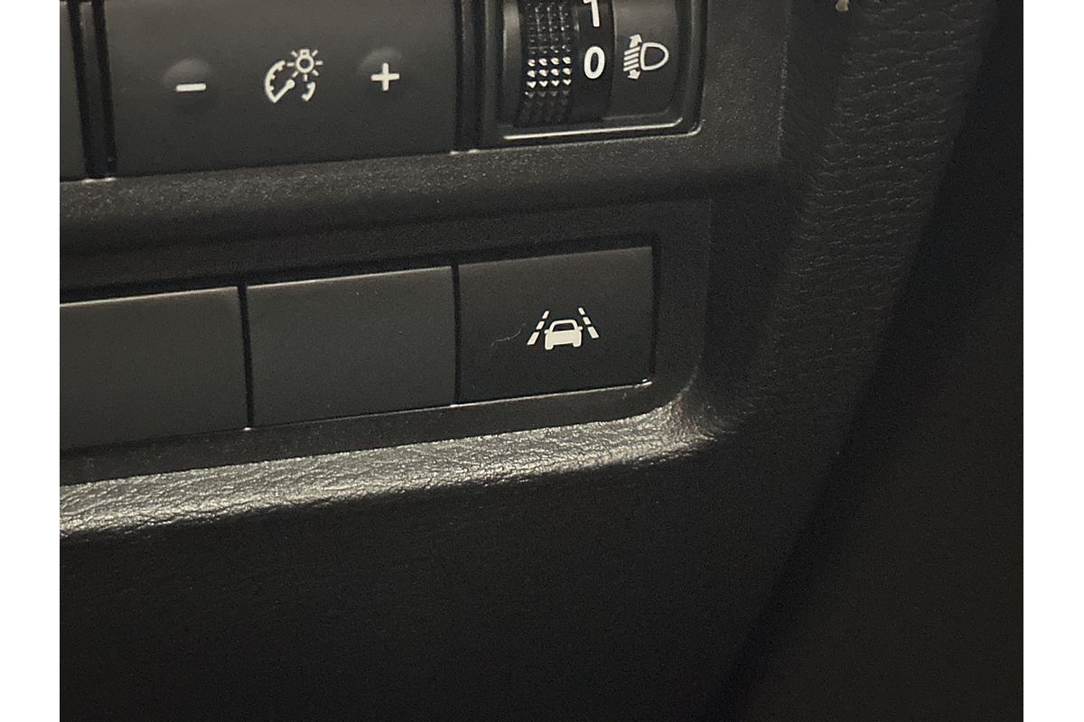 2022 Mitsubishi Outlander ES ZM