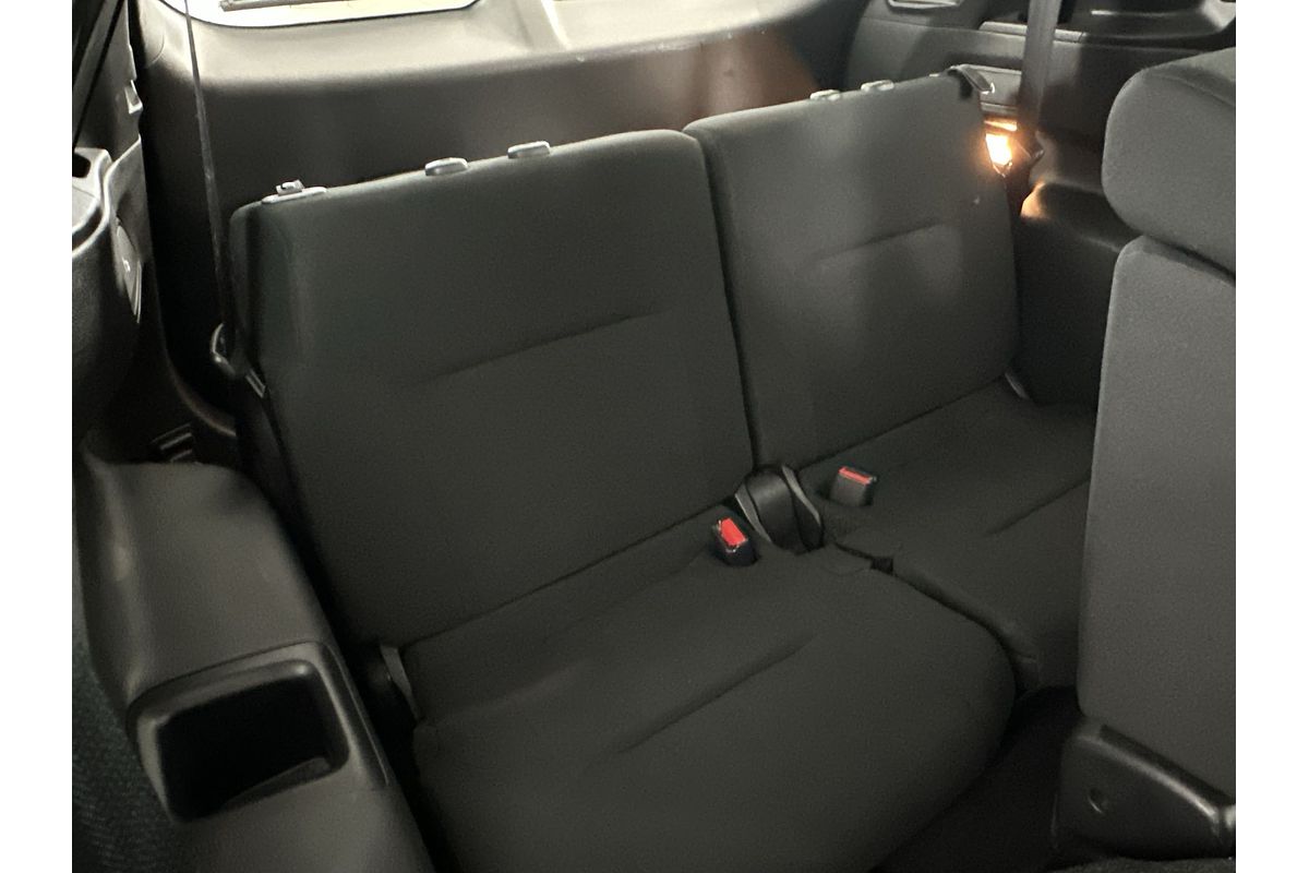 2022 Mitsubishi Outlander ES ZM