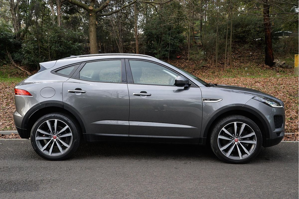 2019 Jaguar E-PACE D240 SE X540