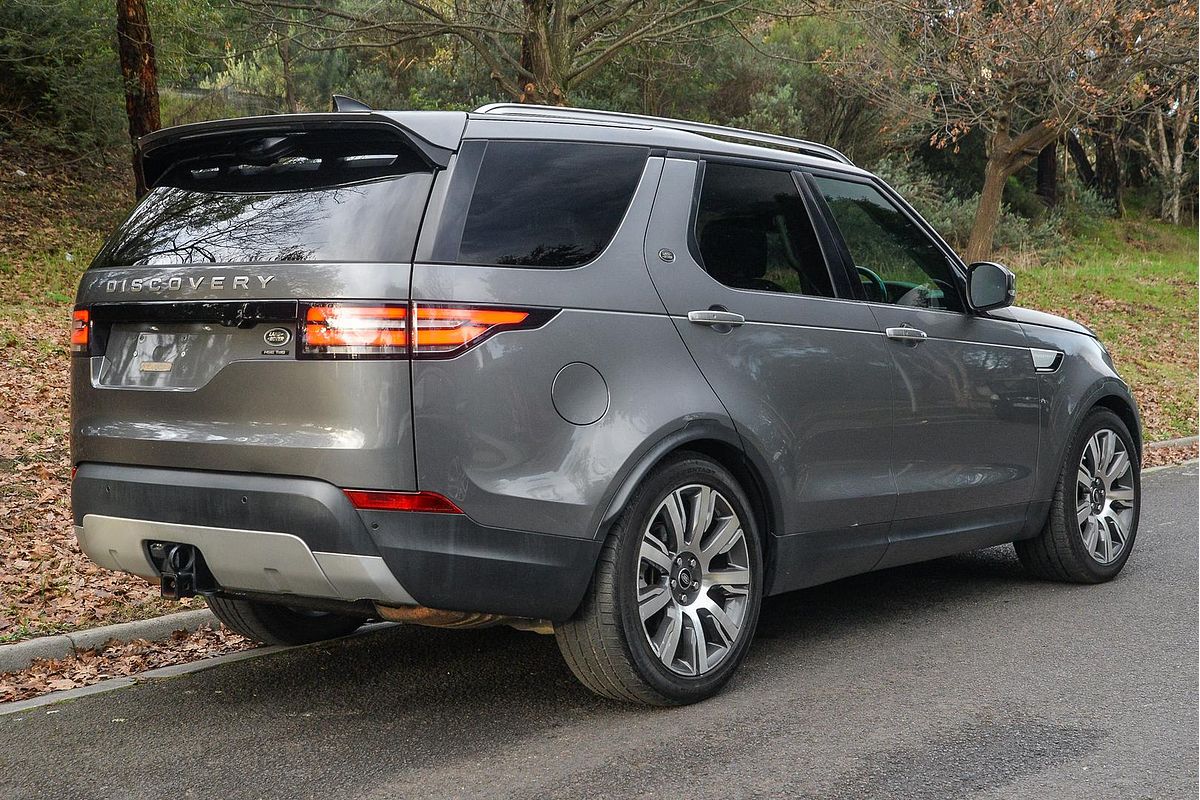 2018 Land Rover Discovery TD6 HSE Luxury Series 5