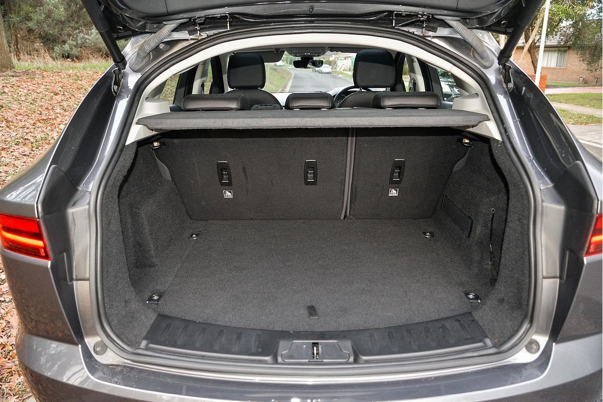 2019 Jaguar E-PACE D240 SE X540