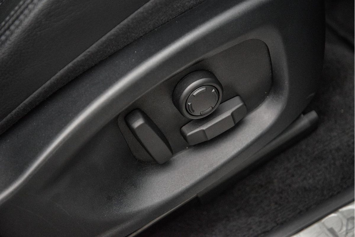 2019 Jaguar E-PACE D240 SE X540