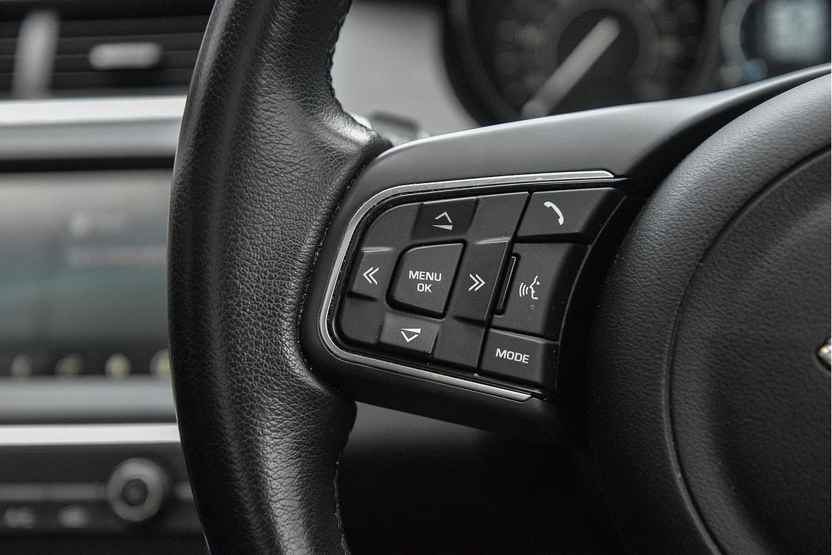 2019 Jaguar E-PACE D240 SE X540