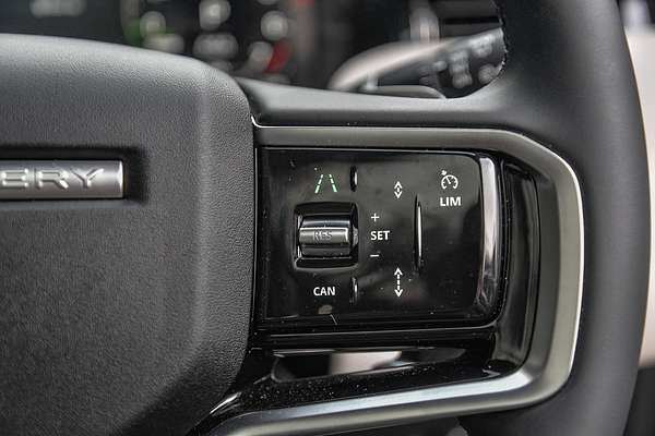 2024 Land Rover Discovery Sport P300e Dynamic SE L550