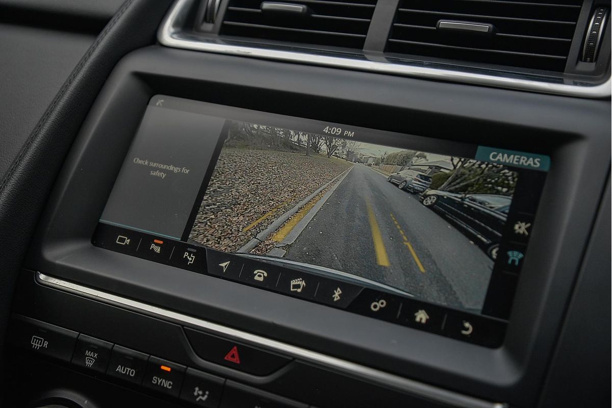 2019 Jaguar E-PACE D240 SE X540