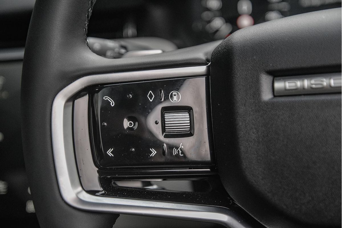 2024 Land Rover Discovery Sport P300e Dynamic SE L550