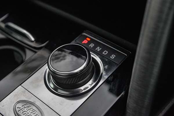 2018 Land Rover Discovery TD6 HSE Luxury Series 5