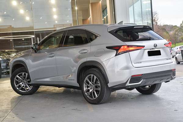 2017 Lexus NX NX300h Luxury AYZ10R