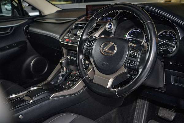 2017 Lexus NX NX300h Luxury AYZ10R