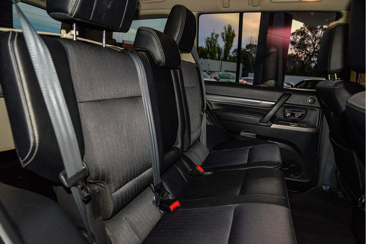 2021 Mitsubishi Pajero GLS NX
