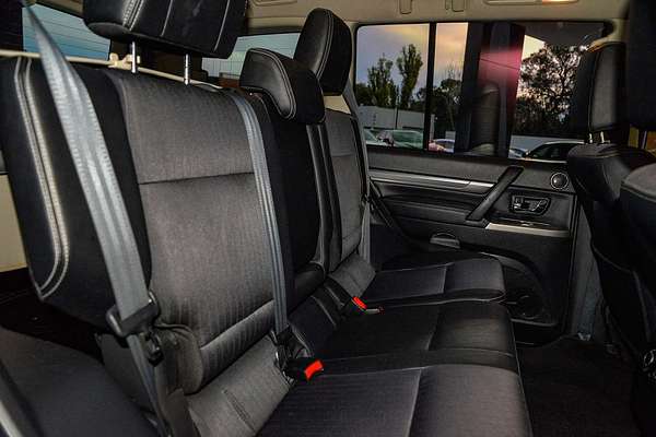 2021 Mitsubishi Pajero GLS NX