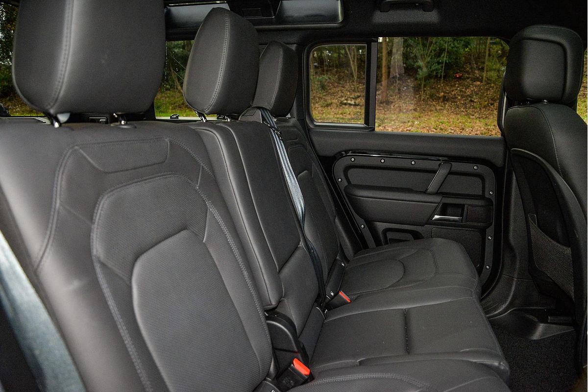 2024 Land Rover Defender 110 D350 X-Dynamic HSE L663