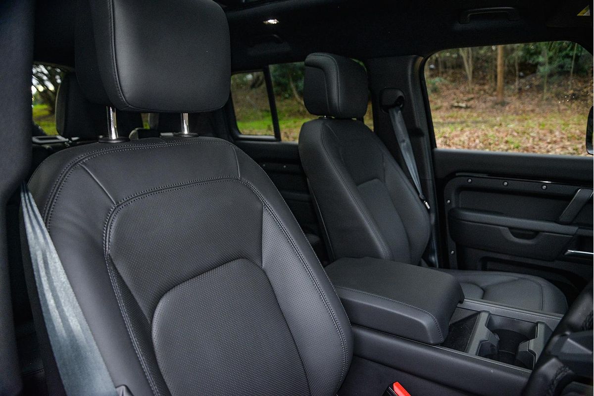 2024 Land Rover Defender 110 D350 X-Dynamic HSE L663